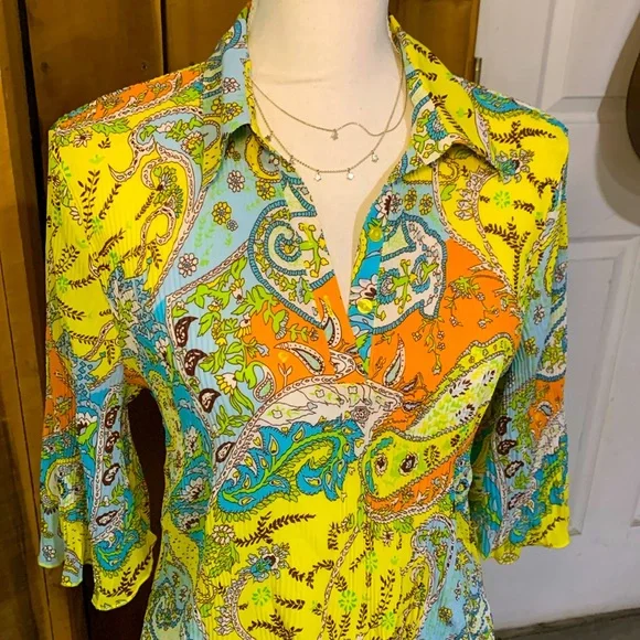 Essentials by Milano Blouse - Picture 1 of 9